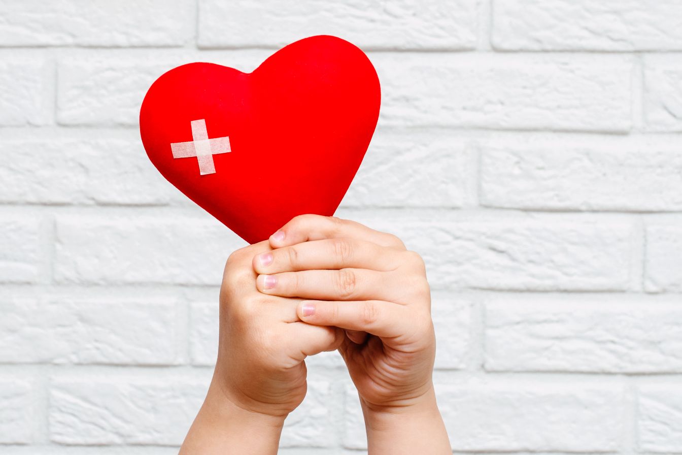 Quels sont les premiers signes du burn-out : guide complet et conseils